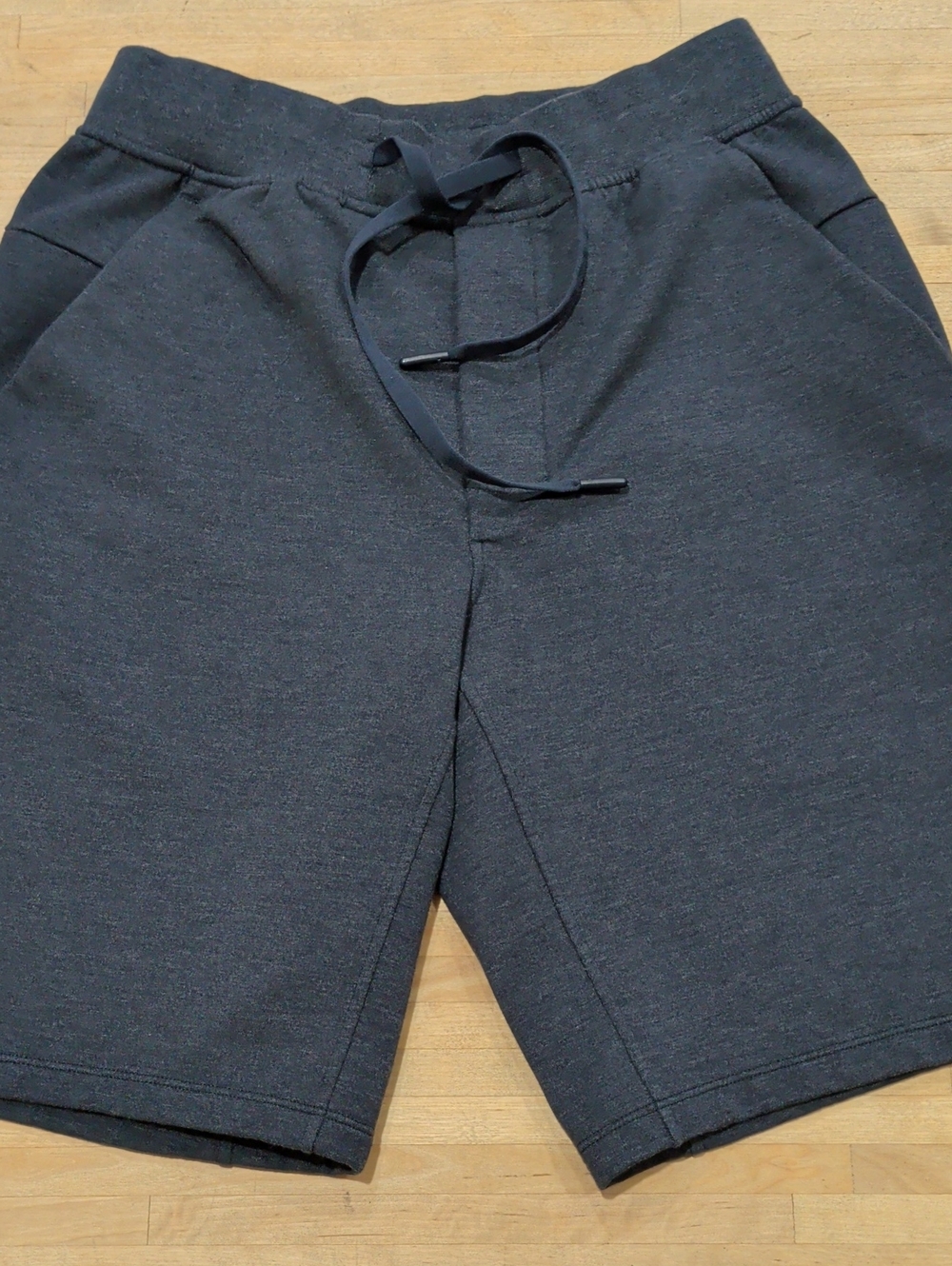 lululemon athletica Men's Navy Blue Athletic Shorts Size Small